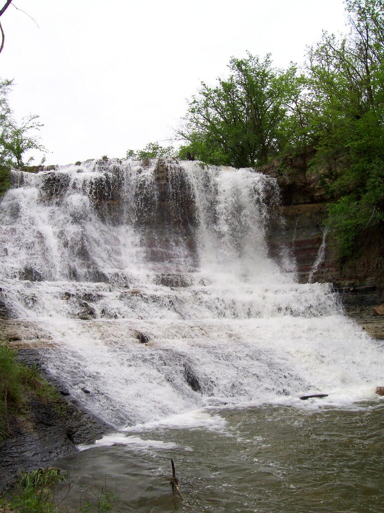 Geary State Fishing Lake Waterfall Geary State Fishing Lake Waterfall