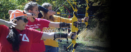 LEARN OUTDOOR SKILLS AT WOMEN-ONLY WORKSHOP LEARN OUTDOOR SKILLS AT WOMEN-ONLY WORKSHOP