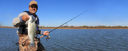 SAFE COLD-WEATHER BOATING SAFE COLD-WEATHER BOATING