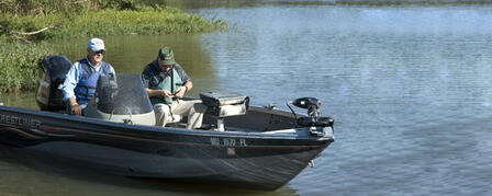 TEN TIPS FOR SAFE BOATING