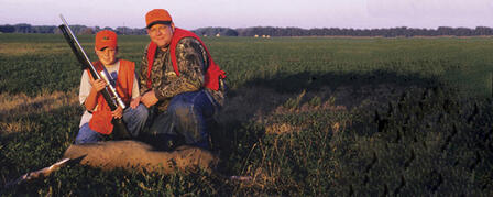 OCTOBER 1 DEADLINE FOR FALL/WINTER SPECIAL HUNT APPLICATIONS OCTOBER 1 DEADLINE FOR FALL/WINTER SPECIAL HUNT APPLICATIONS