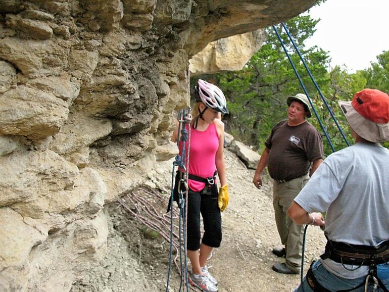 Rappelling 14