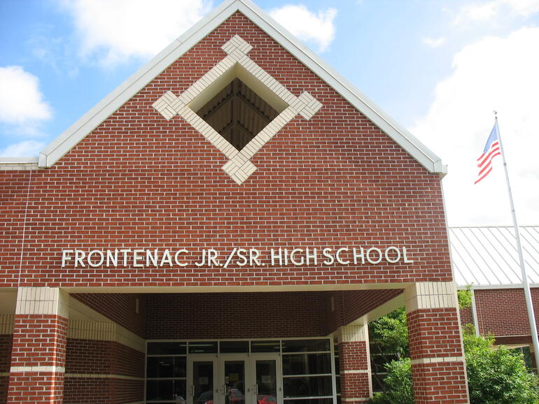 Frontenac 1