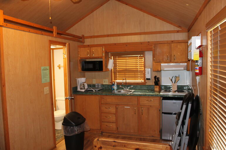 Honey Locust Lodge