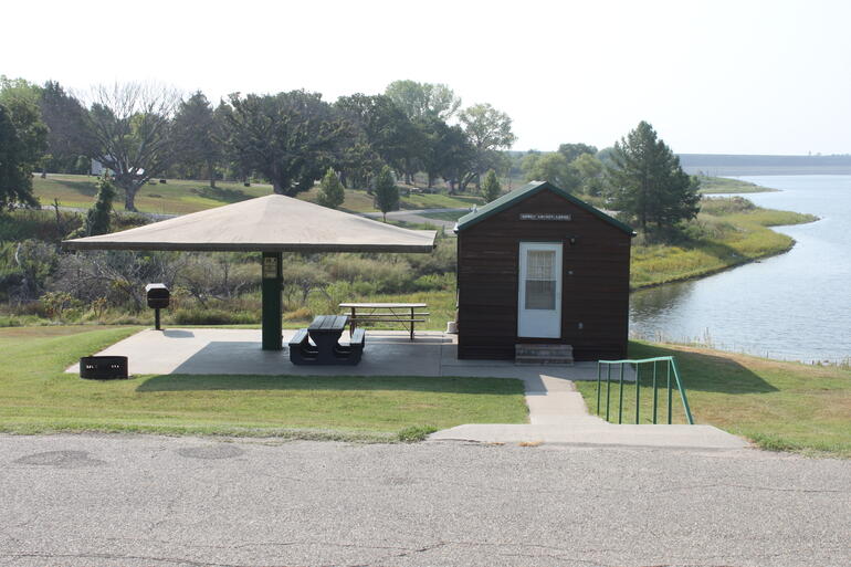 Honey Locust Lodge