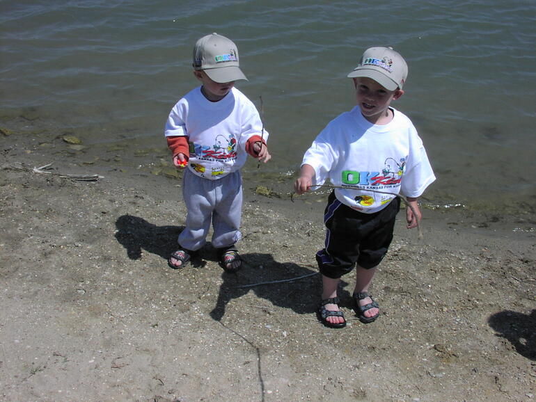 OK KIDS Enjoying Time By the Lake